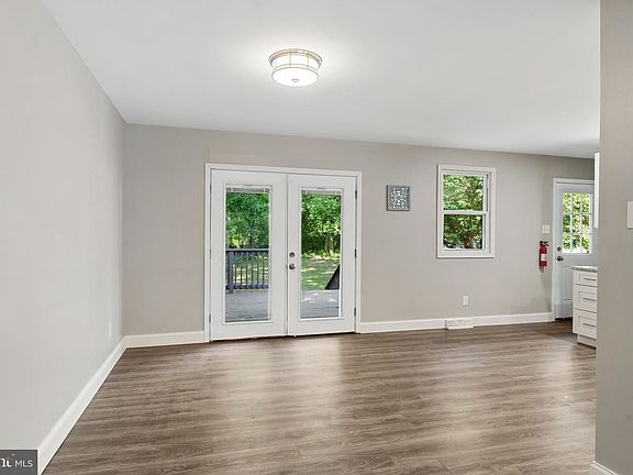 5th image of 78 Heron Ave