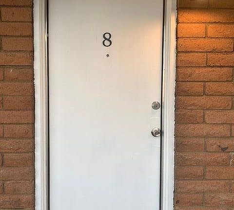 5th image of 415 W 10TH Street