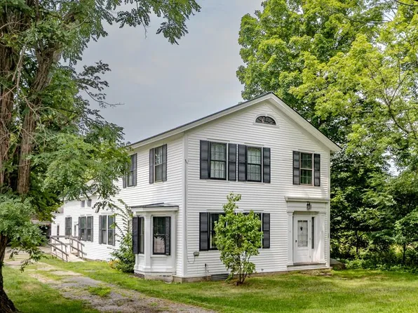 29 Hillside Road, Poultney, VT 05764