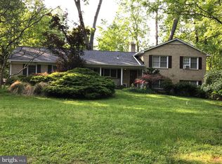 3274 Tilton Valley Dr, Fairfax, VA 22033