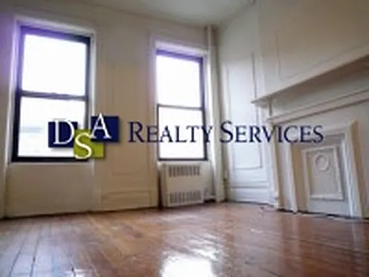 Rented by DSA Realty Midtown West | media 25