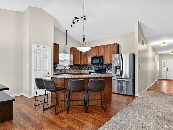 5th image of 226 Greengate Dr
