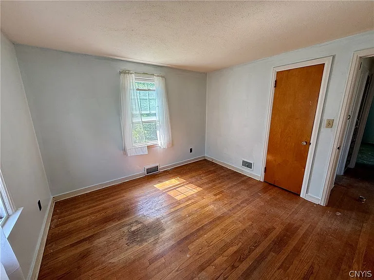 116 Chestnut Hill Dr — Photo 8