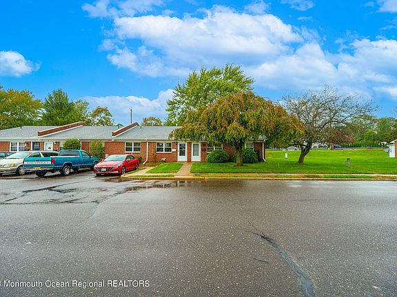 2nd image of 16 Pompton Plains Drive