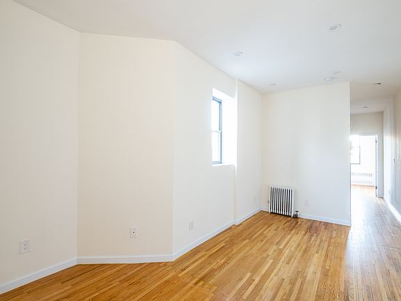 3rd image of 124 2nd Ave APT 5C