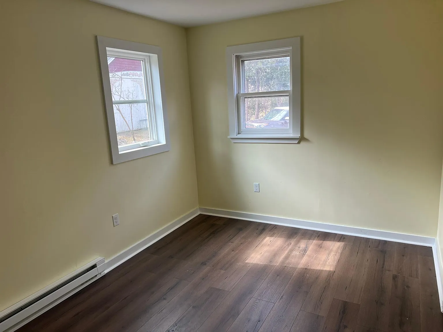 3 bed, 1.5 bath, 1250 sqft, $2,800 — Photo 3