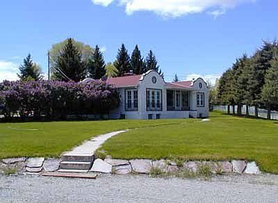 1st image of 10 Grandview Heights Dr