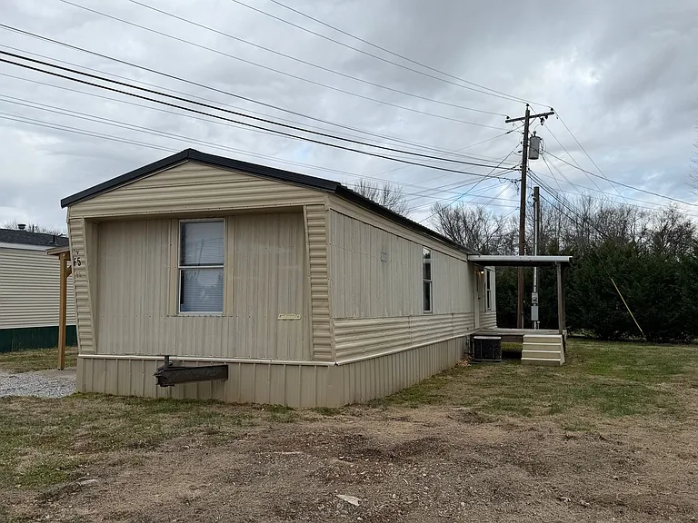 133 Garland Way — Photo 2