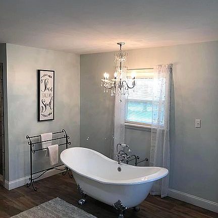 Master bath 