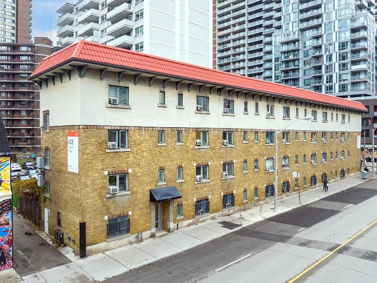 608 Church St — Photo 12