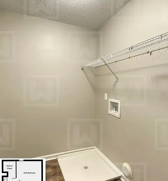 1329 Pamela St — Photo 13