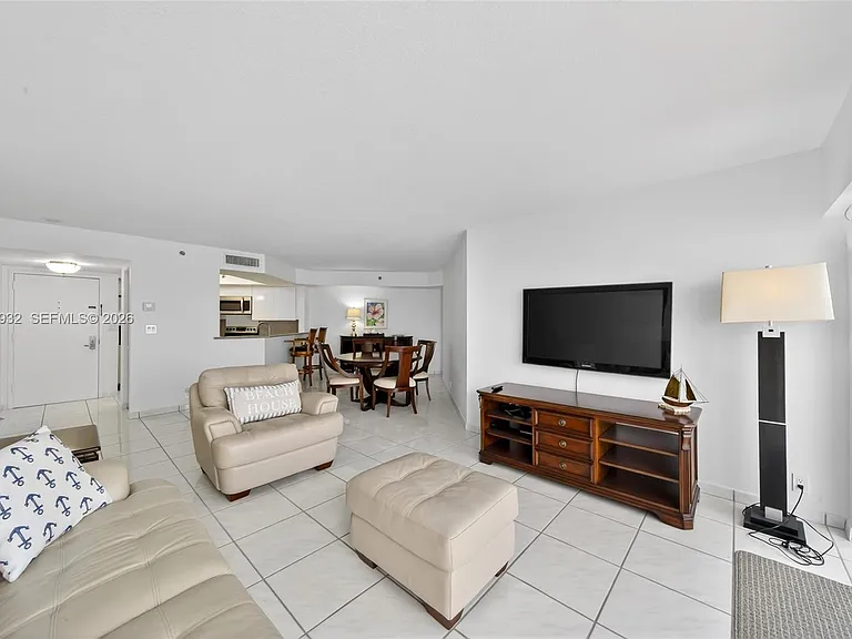 6767 Collins Ave #1609 — Photo 7