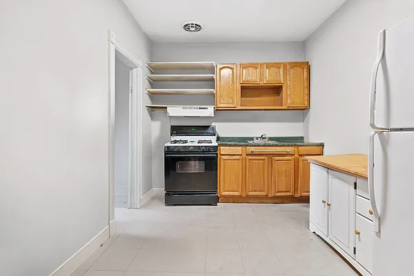 Sold by Corcoran | media 7