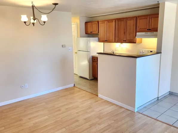 918 S Logan St APT 202, Denver, CO 80209
