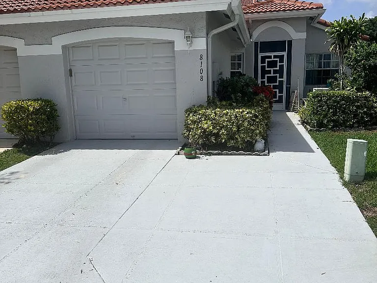 8108 Summer Shores Dr — Photo 3