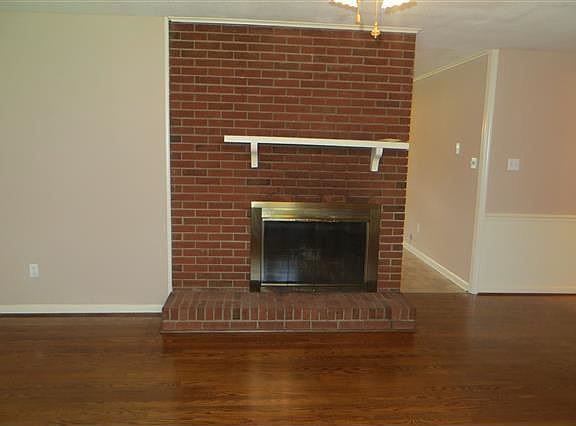 5th image of 920 Beverly Dr