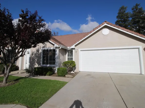 913 N Bush Ave, Clovis, CA 93611