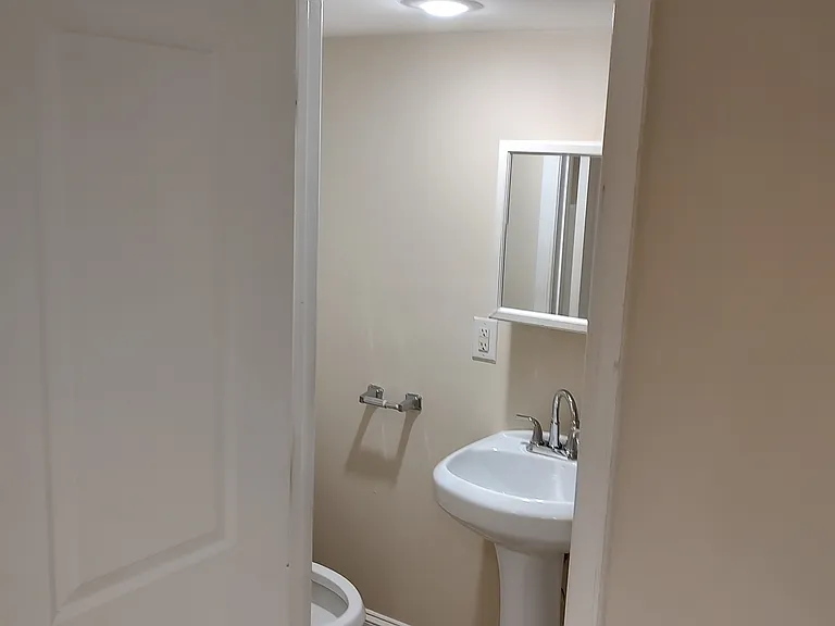 406 Ingraham St NW — Photo 10