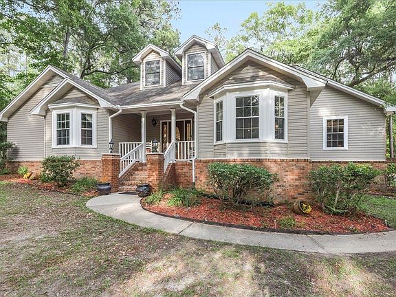 3rd image of 8613 Heartwood Ct