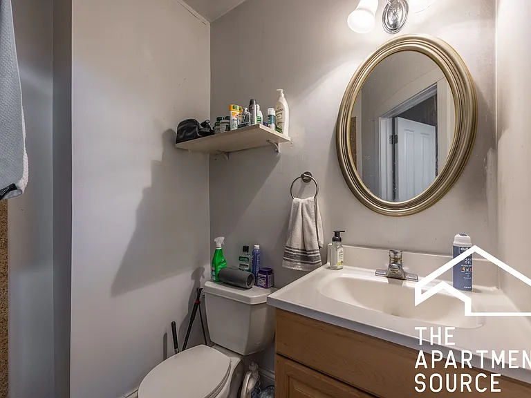 1935 N Wood St #2 — Photo 11