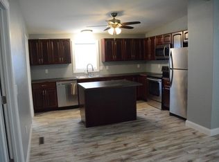 719 Yuma St, Manhattan, KS 66502