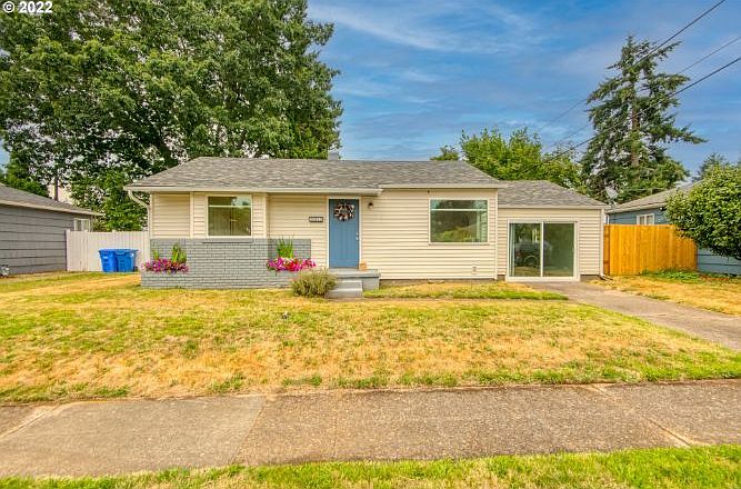 2nd image of 10915 NE San Rafael St