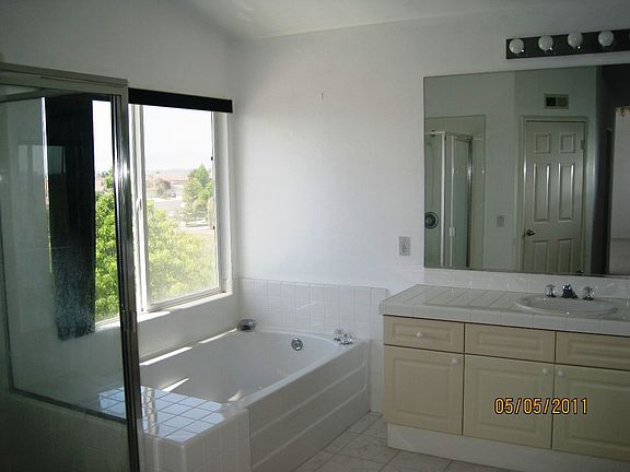 5th image of 10812 Pacific Canyon Way