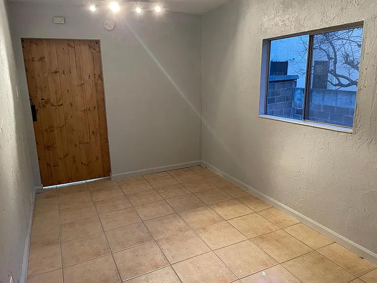 480 Napa St — Photo 13