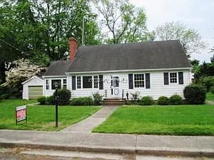 30421 Pine St photo 1