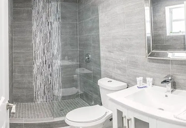 1915 N 39th Ave #1 — Photo 10