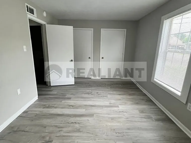 32 Mary St #7 — Photo 5
