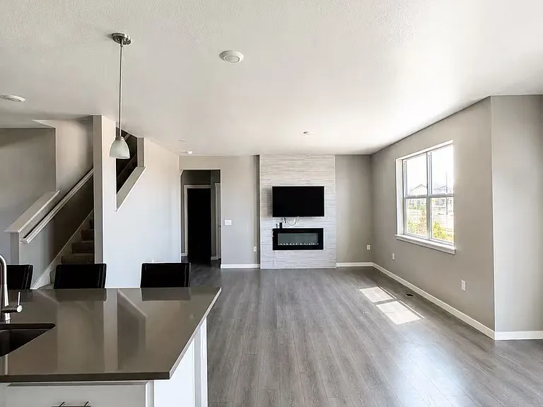 17941 Sky Pilot Ave — Photo 3