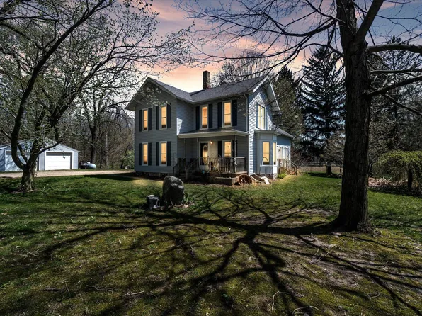 10694 Crawford Rd, Springport, MI 49284