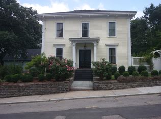 10 Rockview St, Jamaica Plain, MA 02130