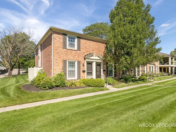2500 Village Dr SE, Grand Rapids, MI 49506