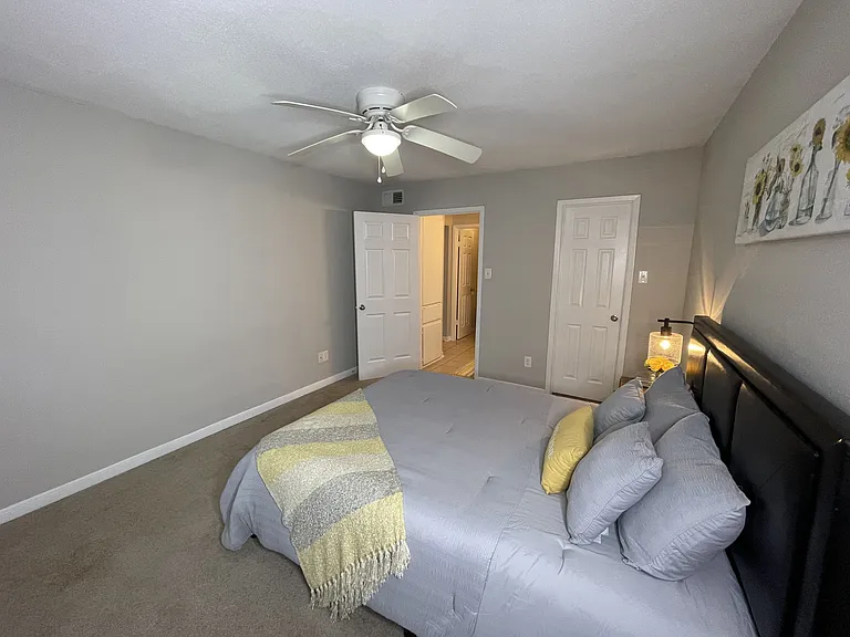 The Park @ Live Oak Apartments — Photo 47