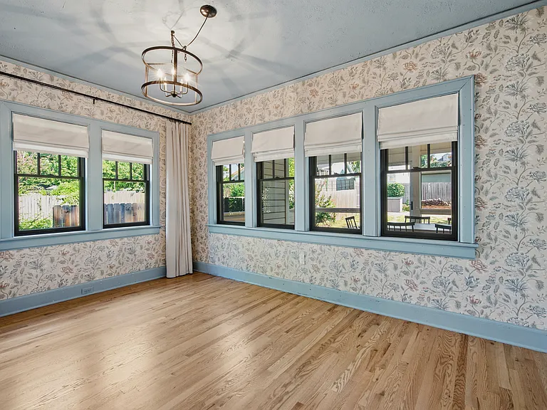 1043 Sharpe Ave — Photo 23