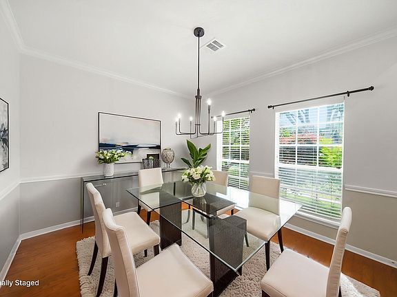 5th image of 2255 Broadlawn Dr