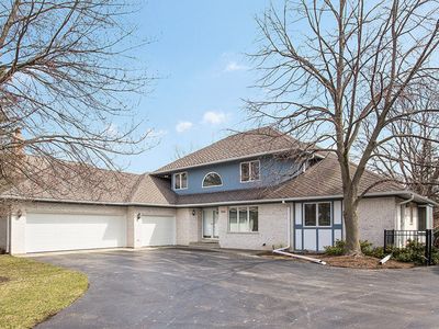 2845 Landwehr Rd, Northbrook, IL, 60062
