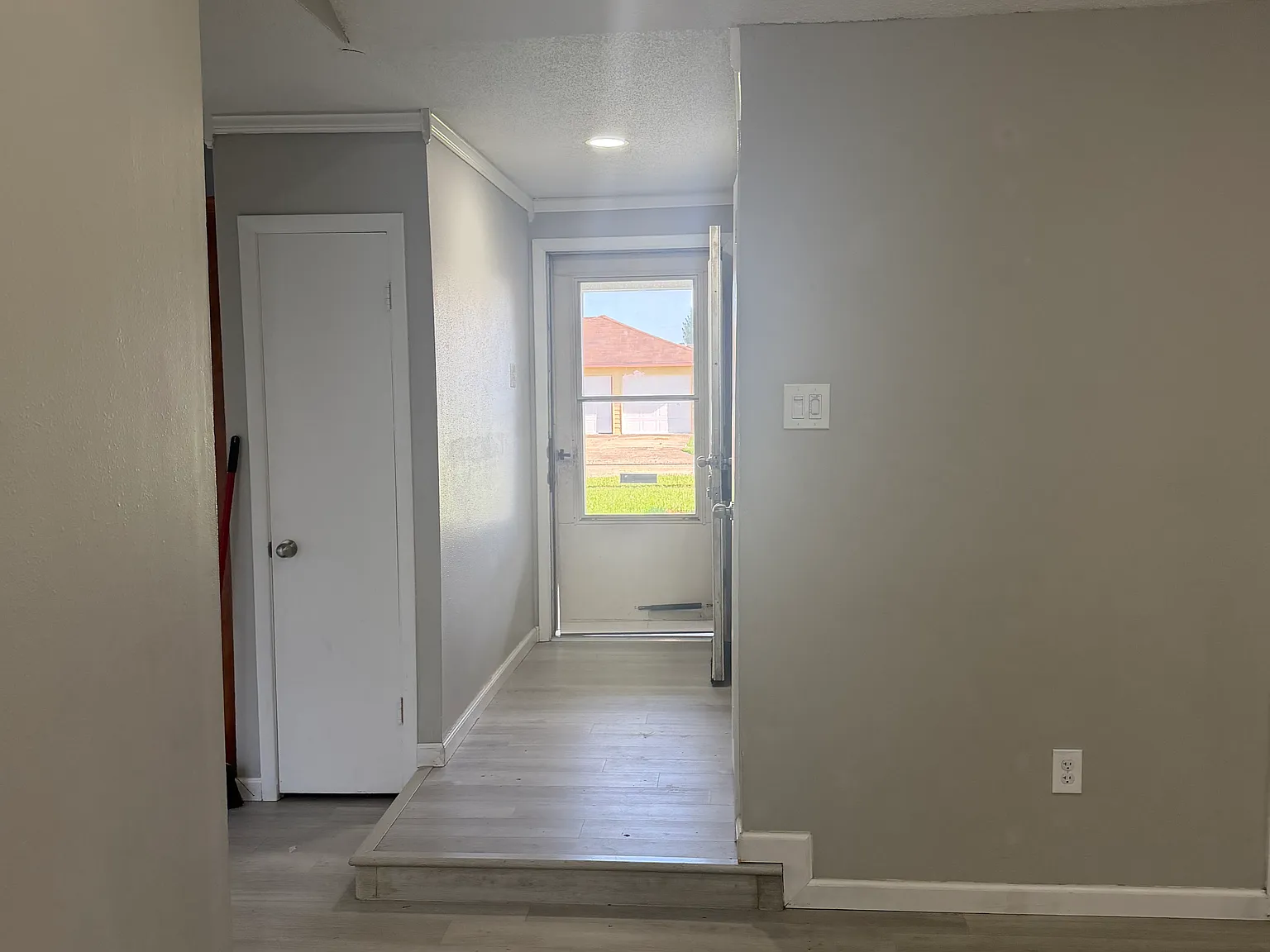 3 bed, 1550 sqft, $2,000 — Photo 3