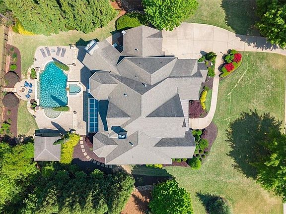 5th image of 1225 Waterfall Ln NW