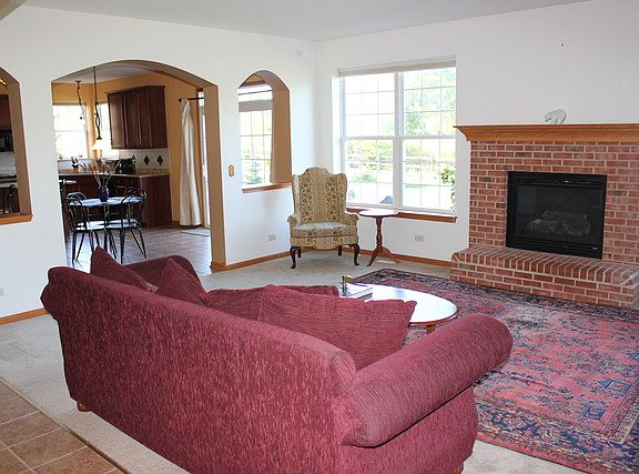 5th image of 1155 Waterview Cir
