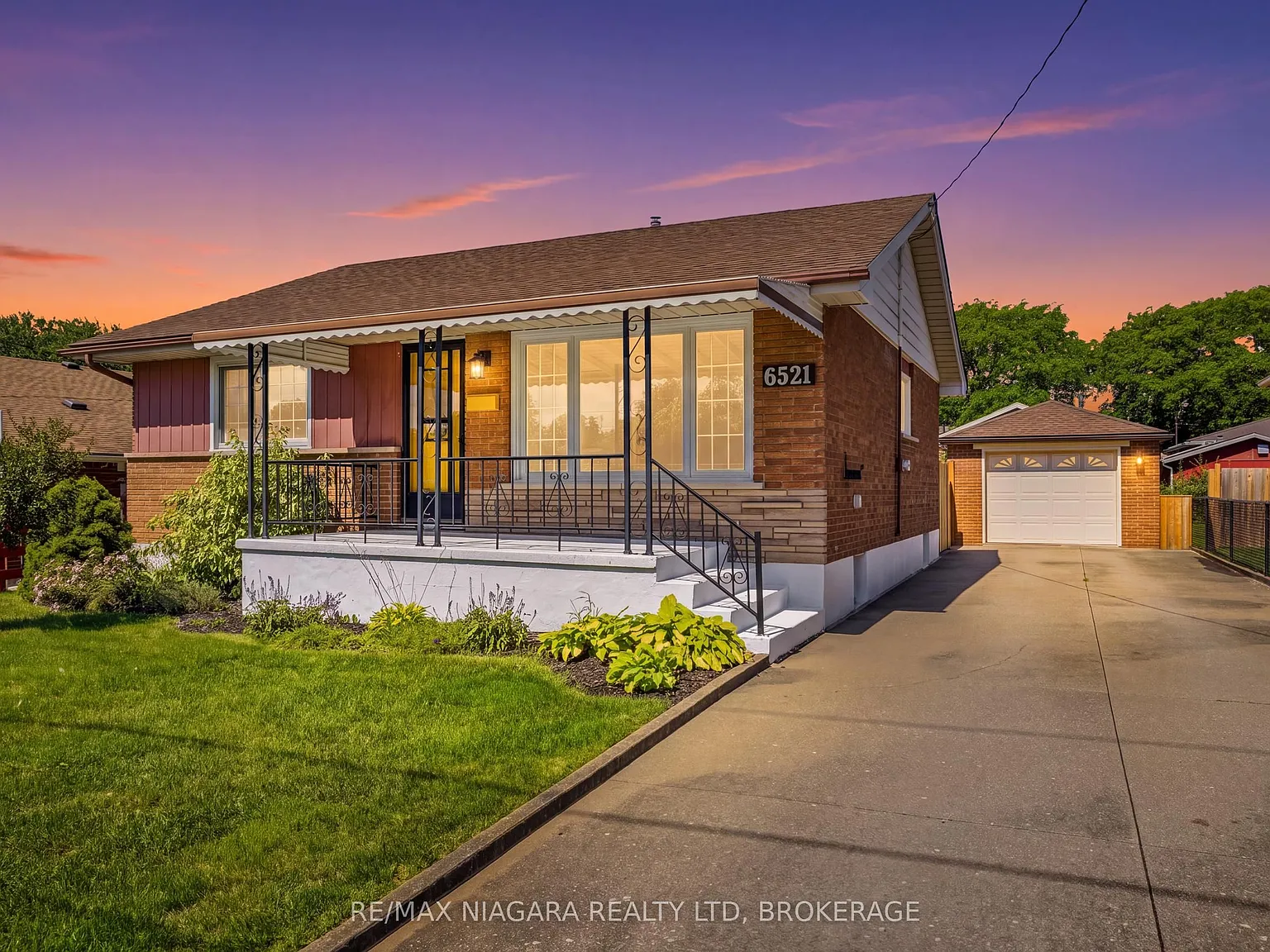 4 bed, $2,300 — Photo 2