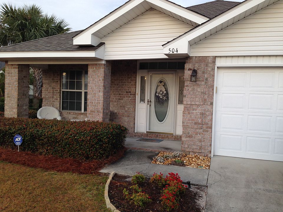 3BR 2 bath 2 car garage