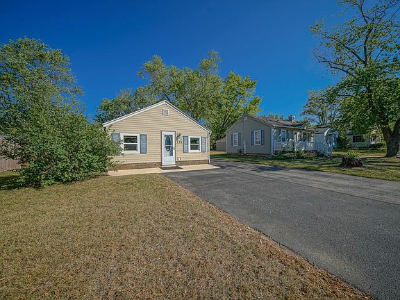 2nd image of 330 Liberty Blvd