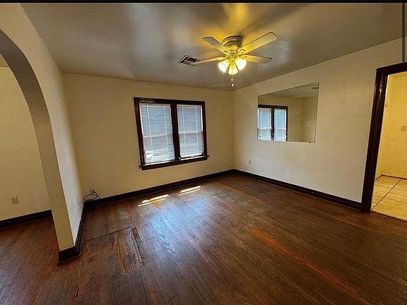 2nd image of 2840 NW 23rd St