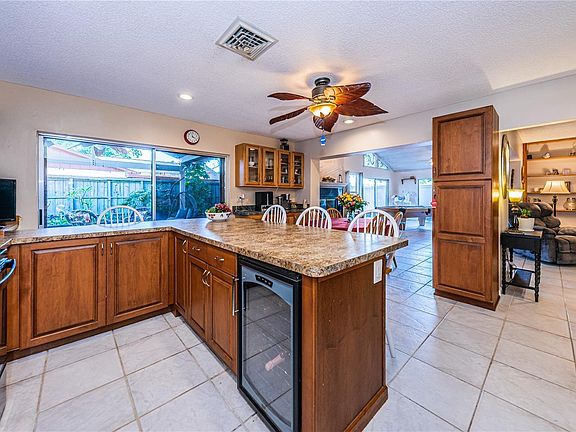 5th image of 23XX Moore Haven Dr E