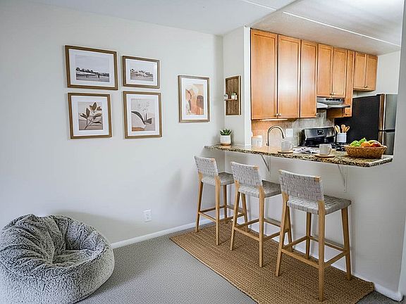 3rd image of 1000 Conestoga Rd #378408
