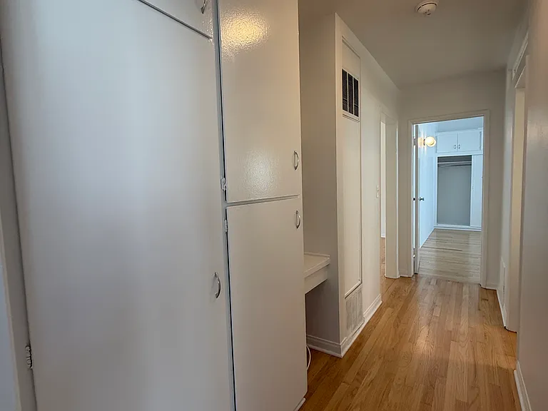 1709 N. Fuller Ave — Photo 42