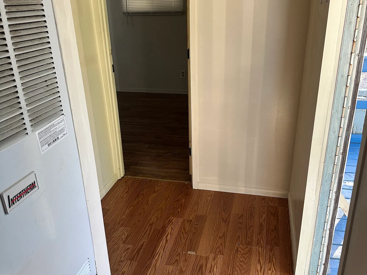 2 bed, 1.5 bath, 1000 sqft, $800 — Photo 3